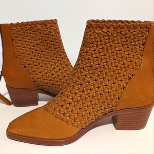 Unworn Frye woven booties - Ellen in tan NWOT